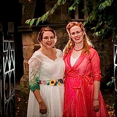 Lauren & Emma